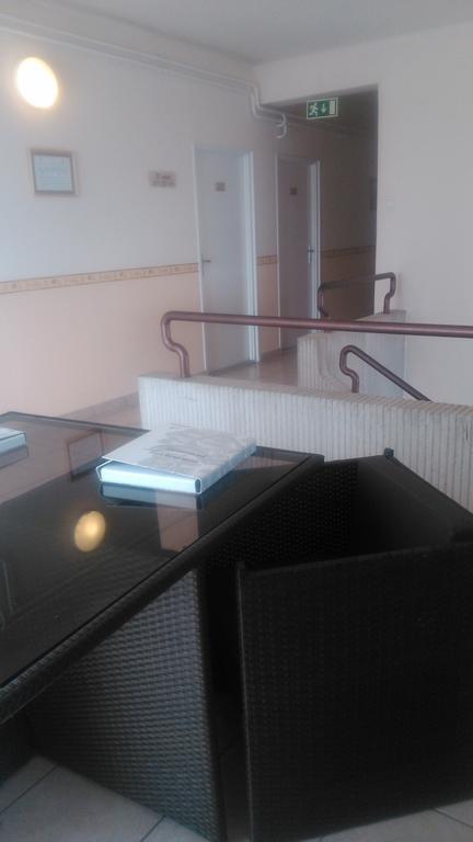 Hotel Dombóvár Eksteriør bilde